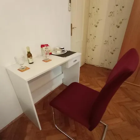 Rum i privatbostad Damjan *