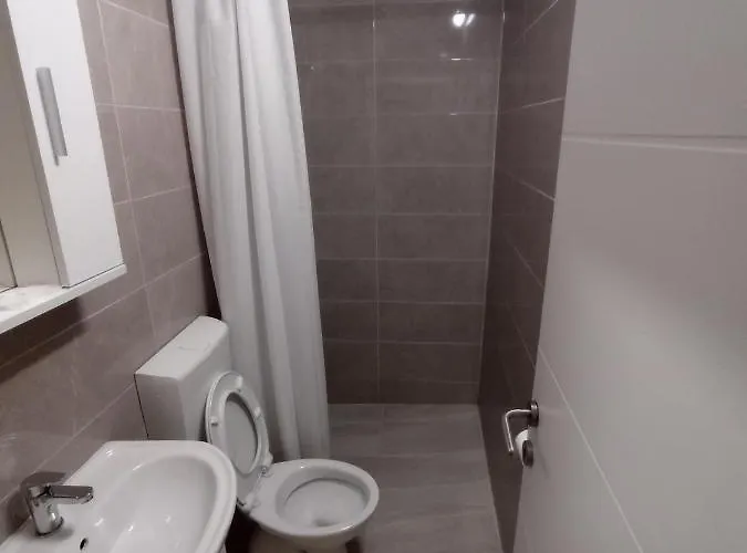 Damjan Rum i privatbostad