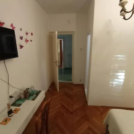 Damjan Quarto em Acomodações Particulares Split