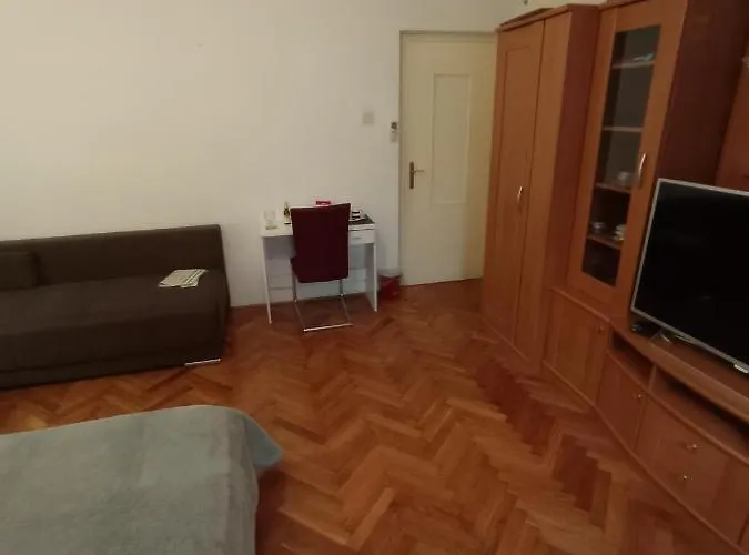 Δωμάτια σε οικογενειακή κατοικία Damjan