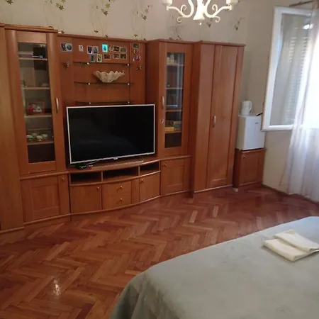 Δωμάτια σε οικογενειακή κατοικία Damjan Σπλιτ